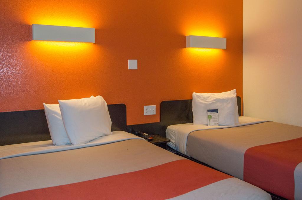 Hotel 6-ardmore, Ok 2*