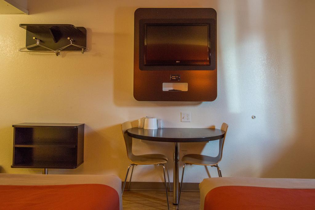 6-ardmore, Ok Hotel 2*