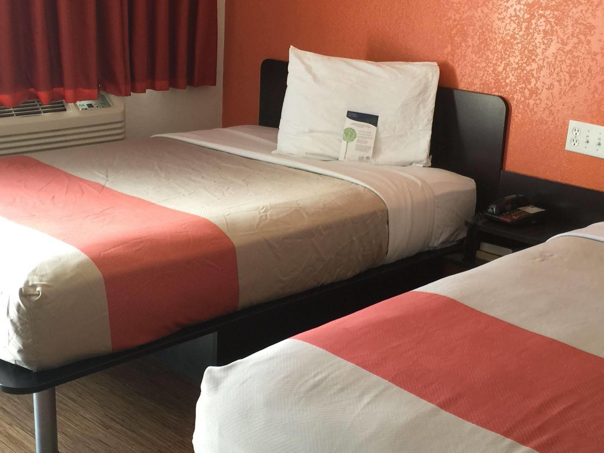 Hotel 6-ardmore, Ok