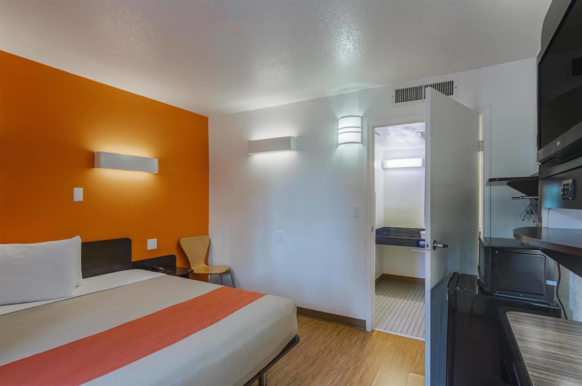 Hotel 6-ardmore, Ok 2*