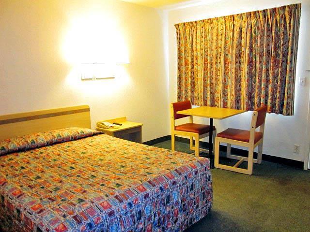 Hotel 6-ardmore, Ok 2*